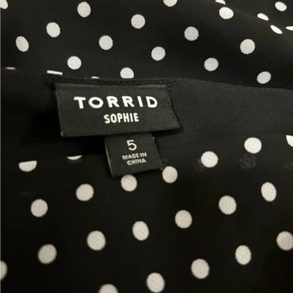 Torrid Sophie Polka Dot Chiffon Swing Camisole Tank 5 - Picture 3 of 7